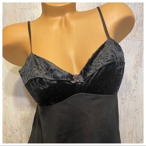 Vintage Victoria’s Secret Babydoll black medium women’s size sheer polyester